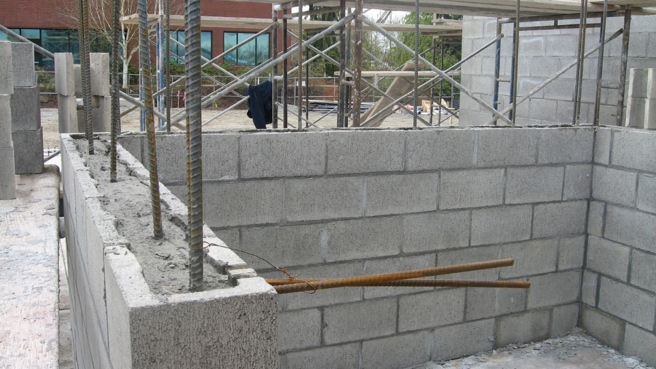 How Many Blocks to Build a 2000 Sq Ft House